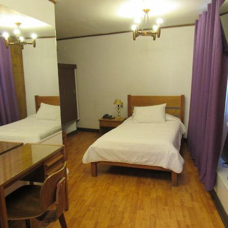 Hotel Vegas Сантяго Екстериор снимка